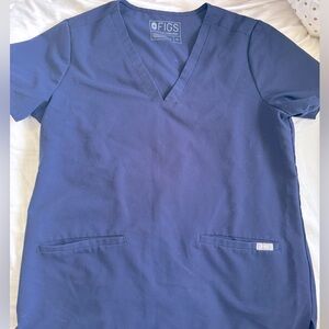 Figs scrub top